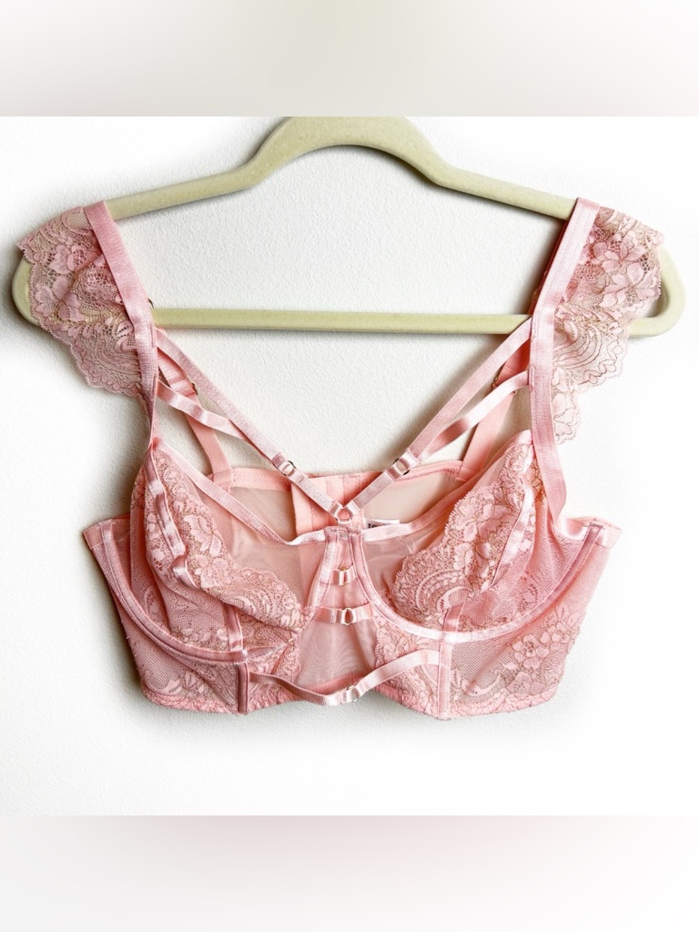 Torrid Curve Harness Longline underwire bra lace light pink size: 1X